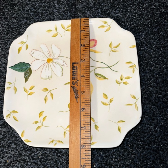 (2) Harry & David Ceramic Square Floral Design Plates - Picture 14 of 14